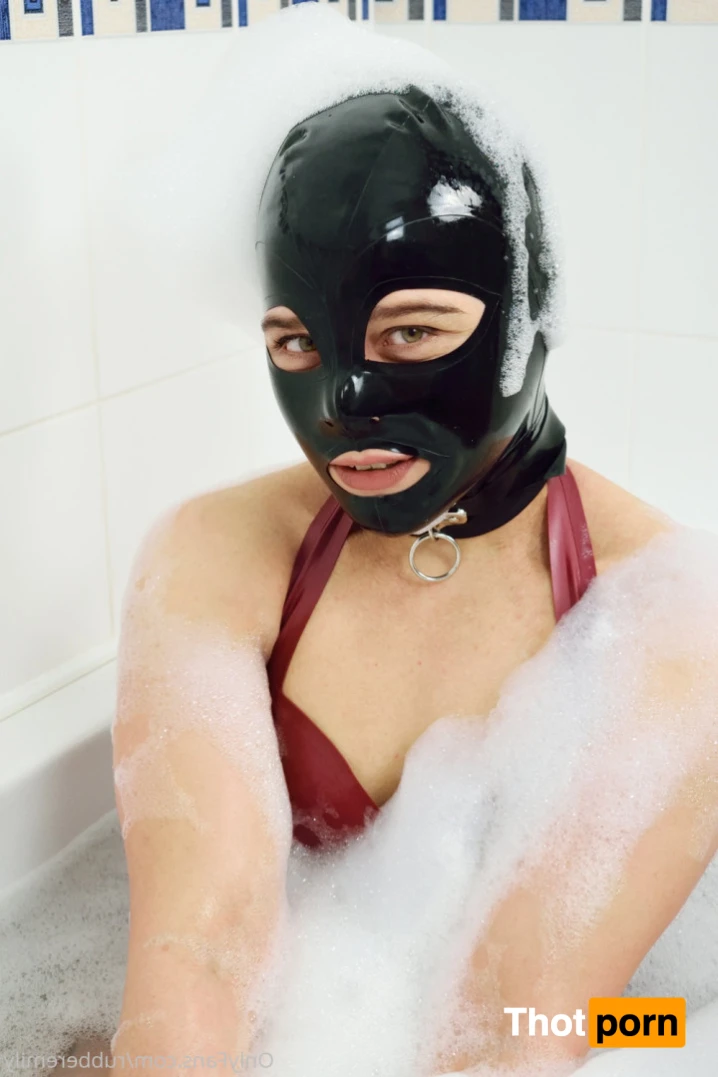 RubberEmily 12571901