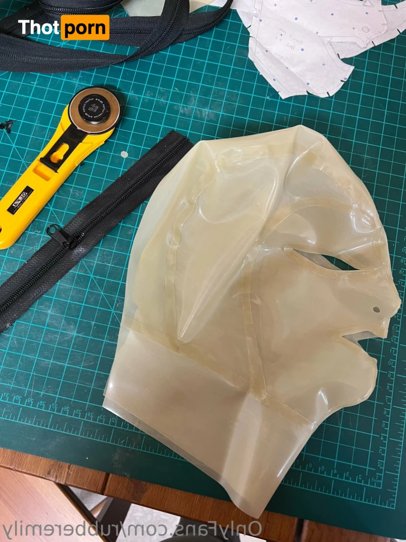 RubberEmily 12590500