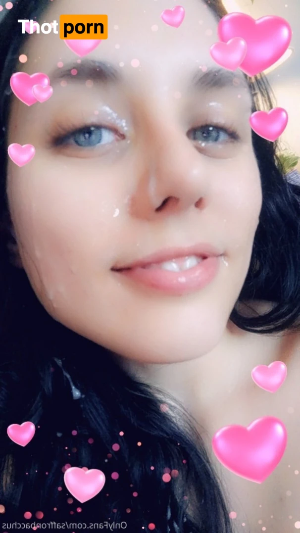 Saffron Bacchus 12504703