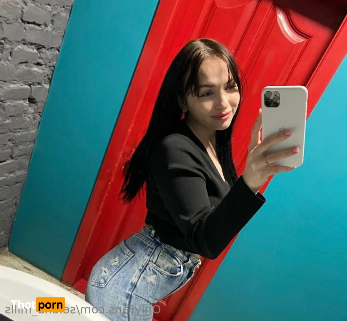 🎀Selena Mills🎀 12091706