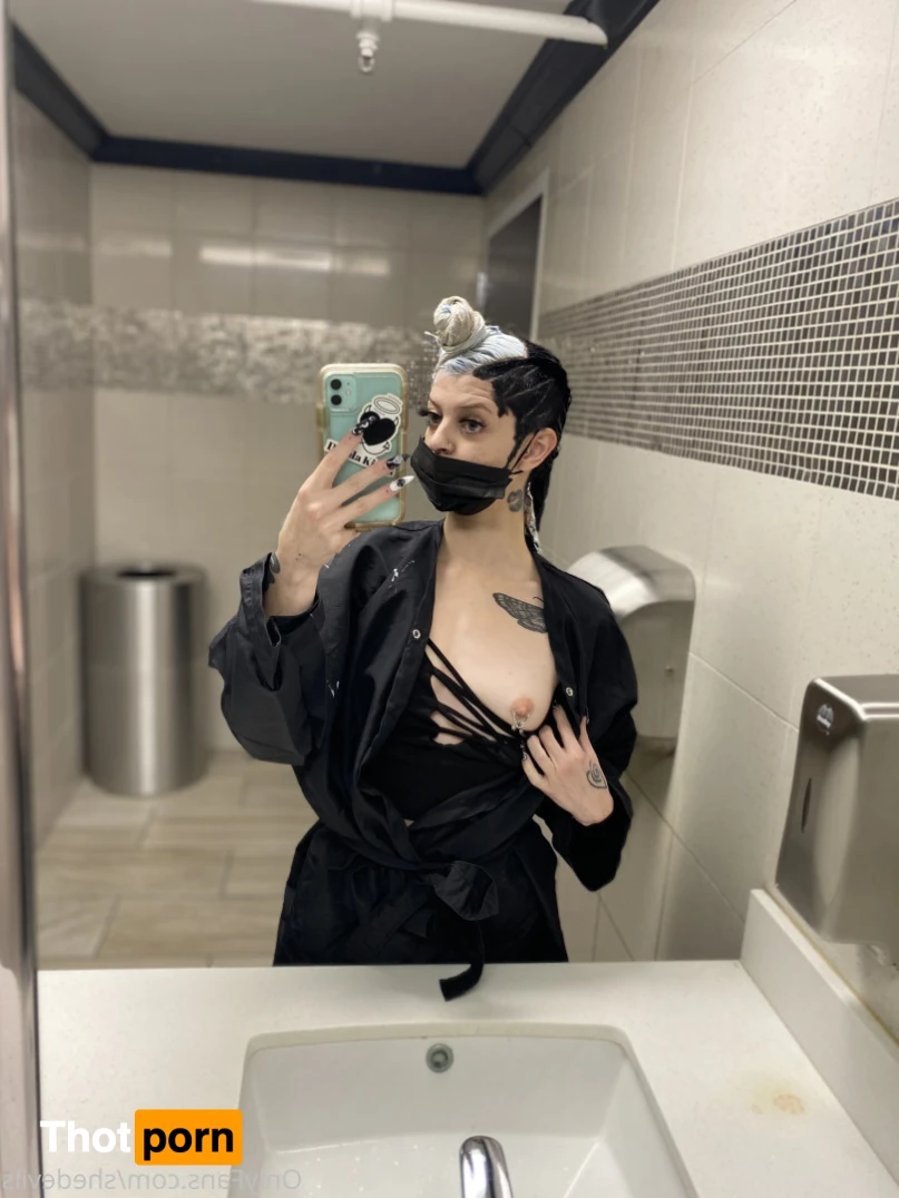 She Devil 😈 11981527