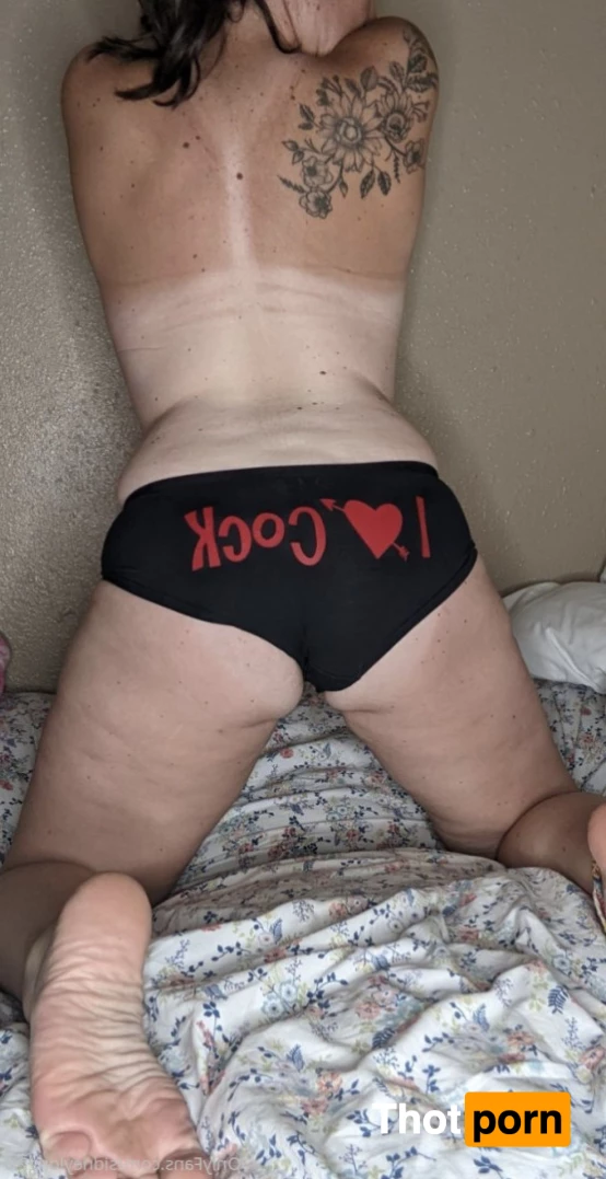 hotwifesidney2 8133483