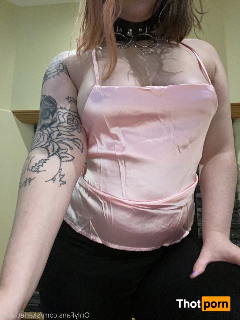 Skarlet luvya 8140424