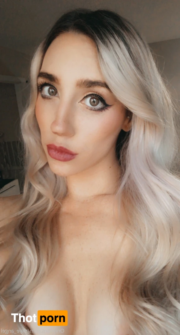 Skyler Grey 11698003