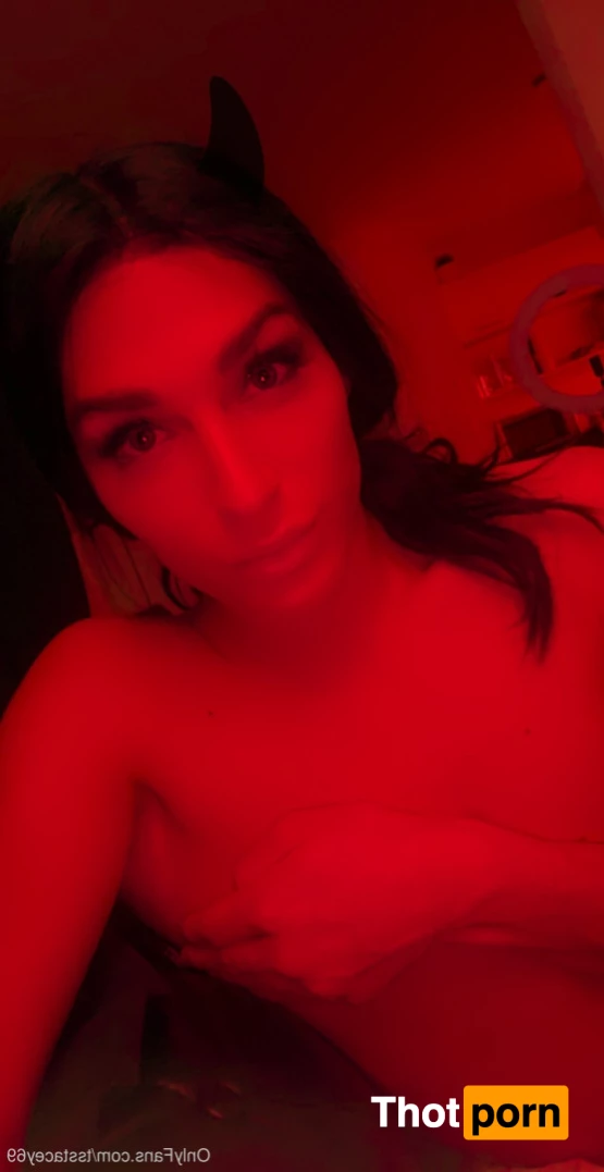 Stacey 😈👸🏻 8144520