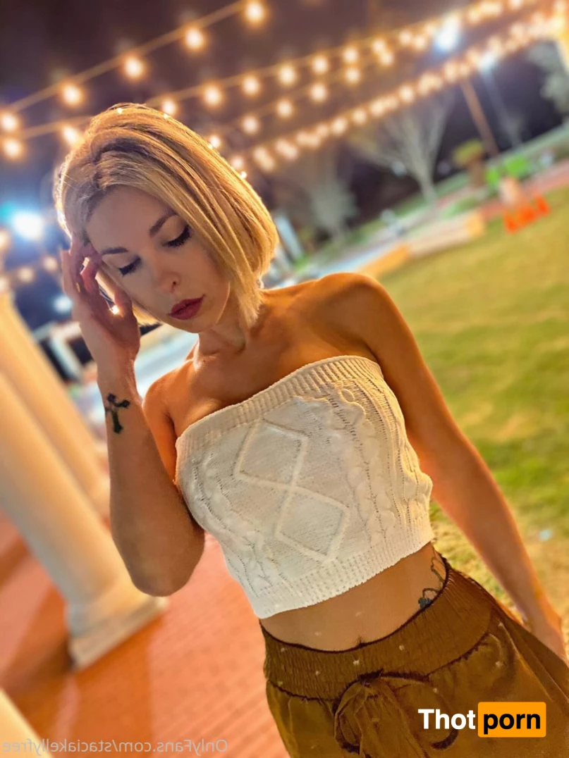 Stacia Kelly 10016263