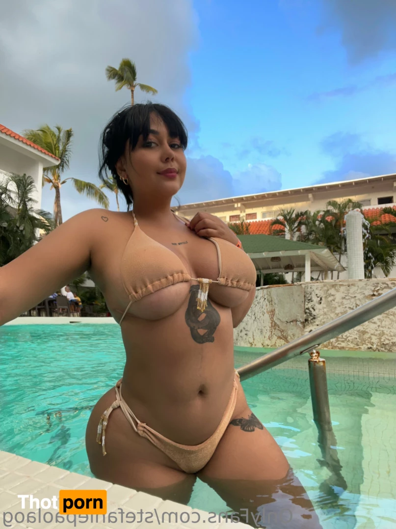 stefaniepaolaog 8220348