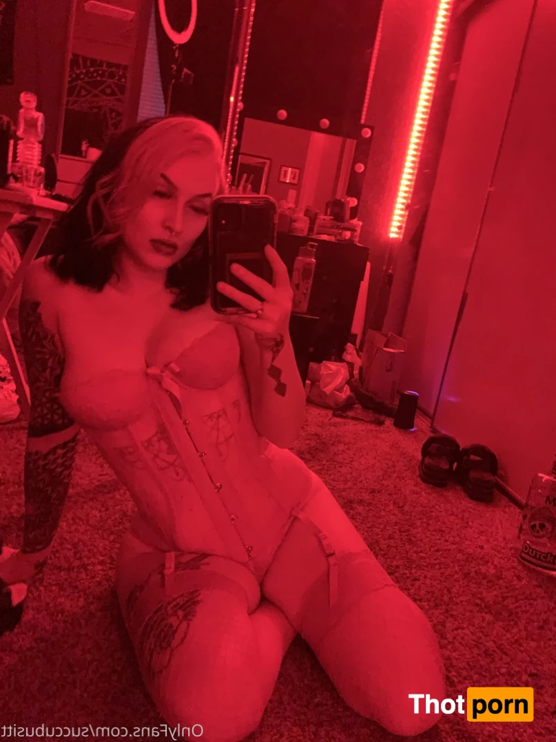 baby succubus ✨ 8085469