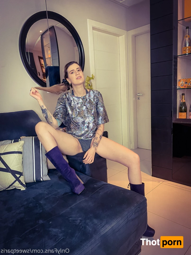 Paris 🎄🎁  $ALE 8307454