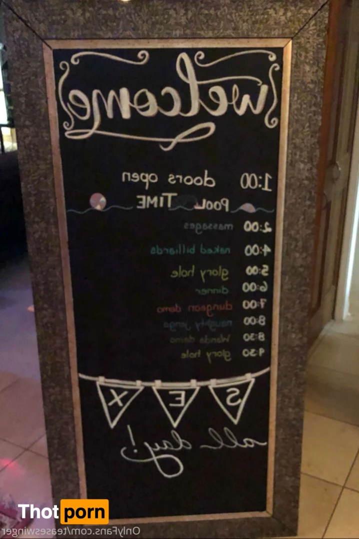 TeaseSwinger 16476575