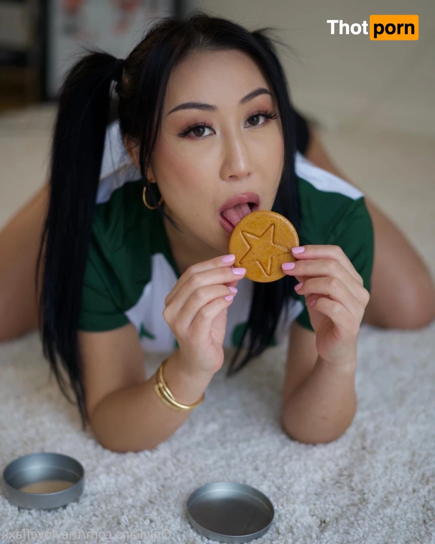 THEYLOVEFLAXK 8155536