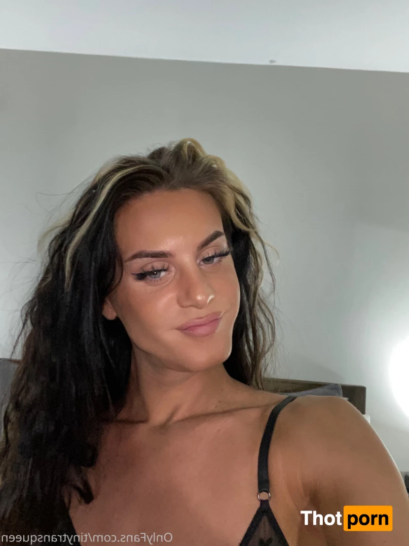 Queen KJ ✨ 8103482