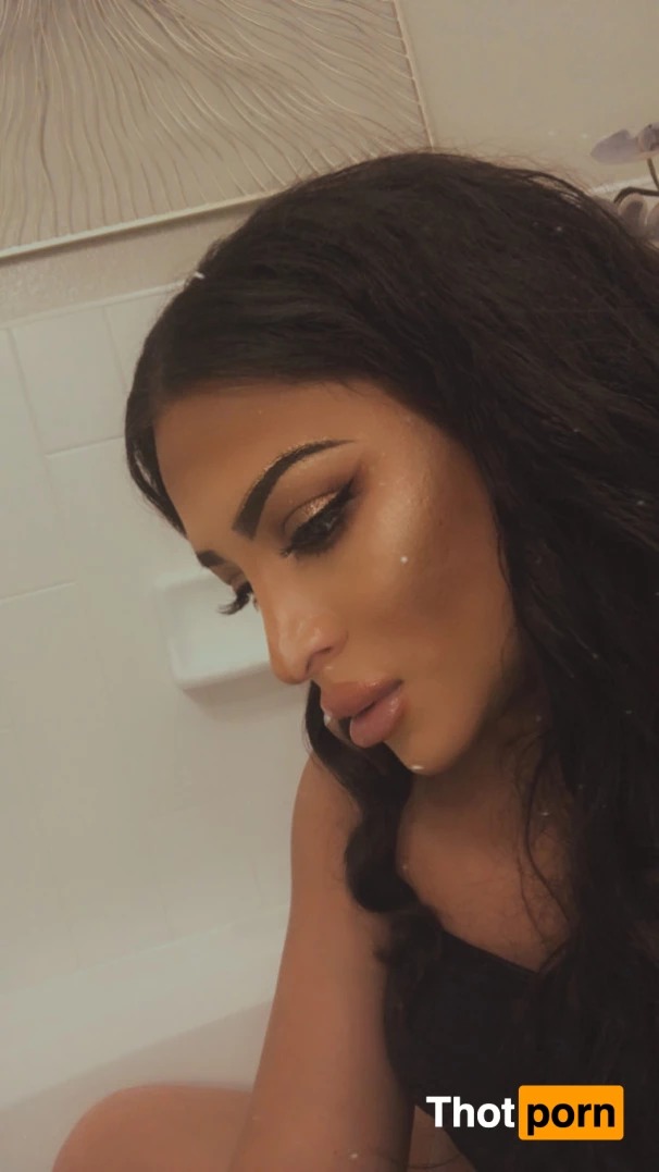 Ts Nicole Milania 10126068