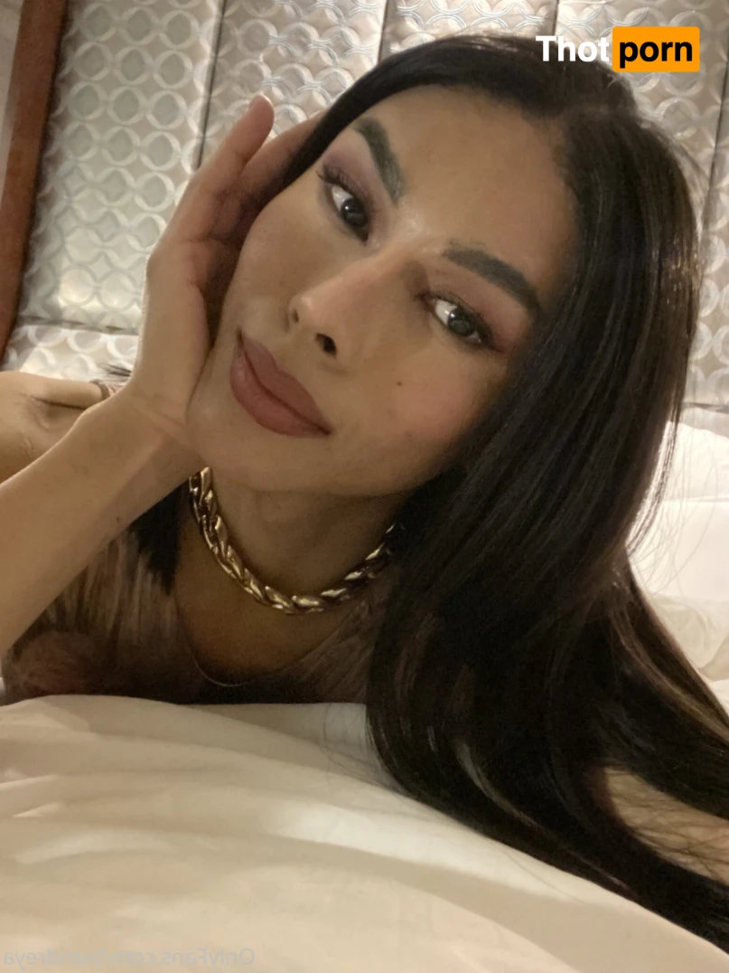 SabrinaAnndrey Lizz 16372044