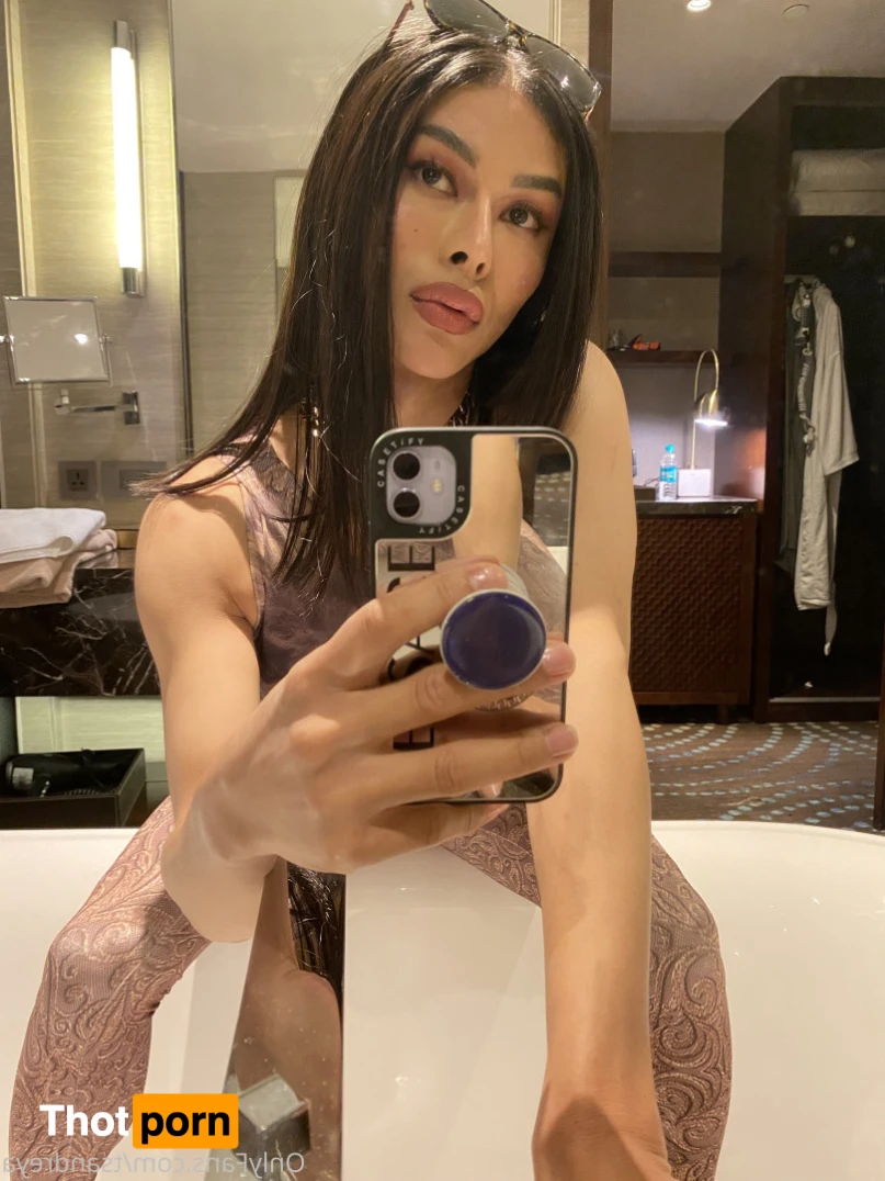 SabrinaAnndrey Lizz 16376050