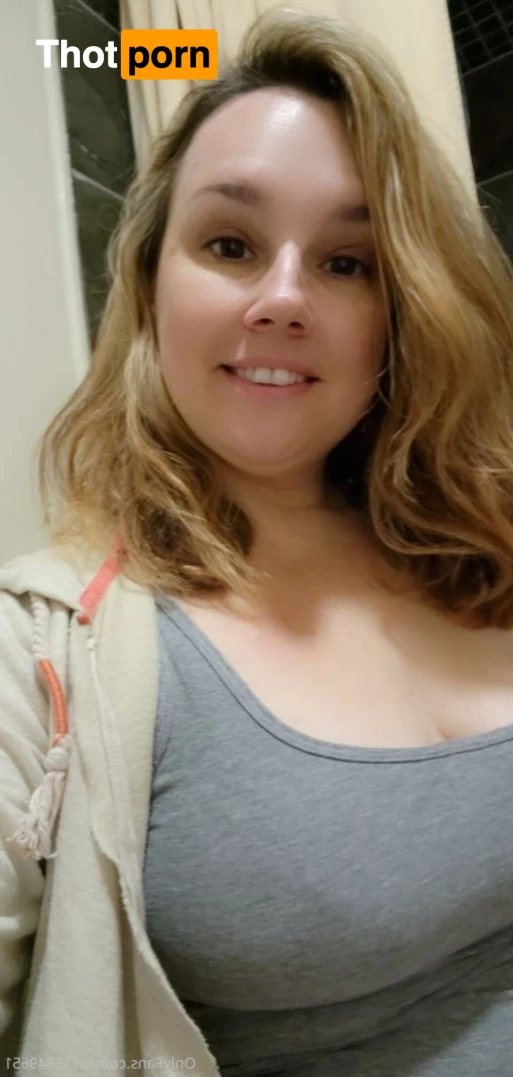 Hang with Beth 9695496