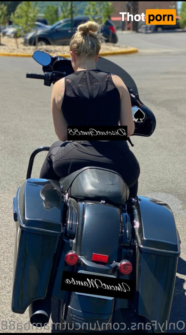 Discreet Gent Adventures 16268447