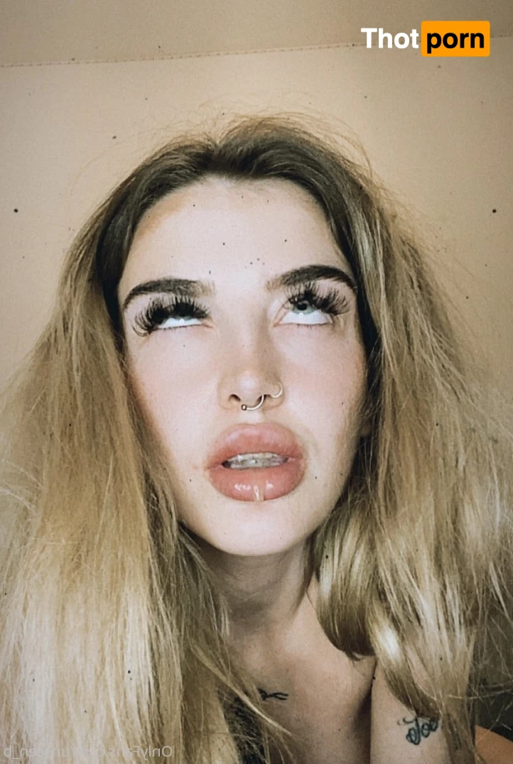 BiaBurns💦 16248730