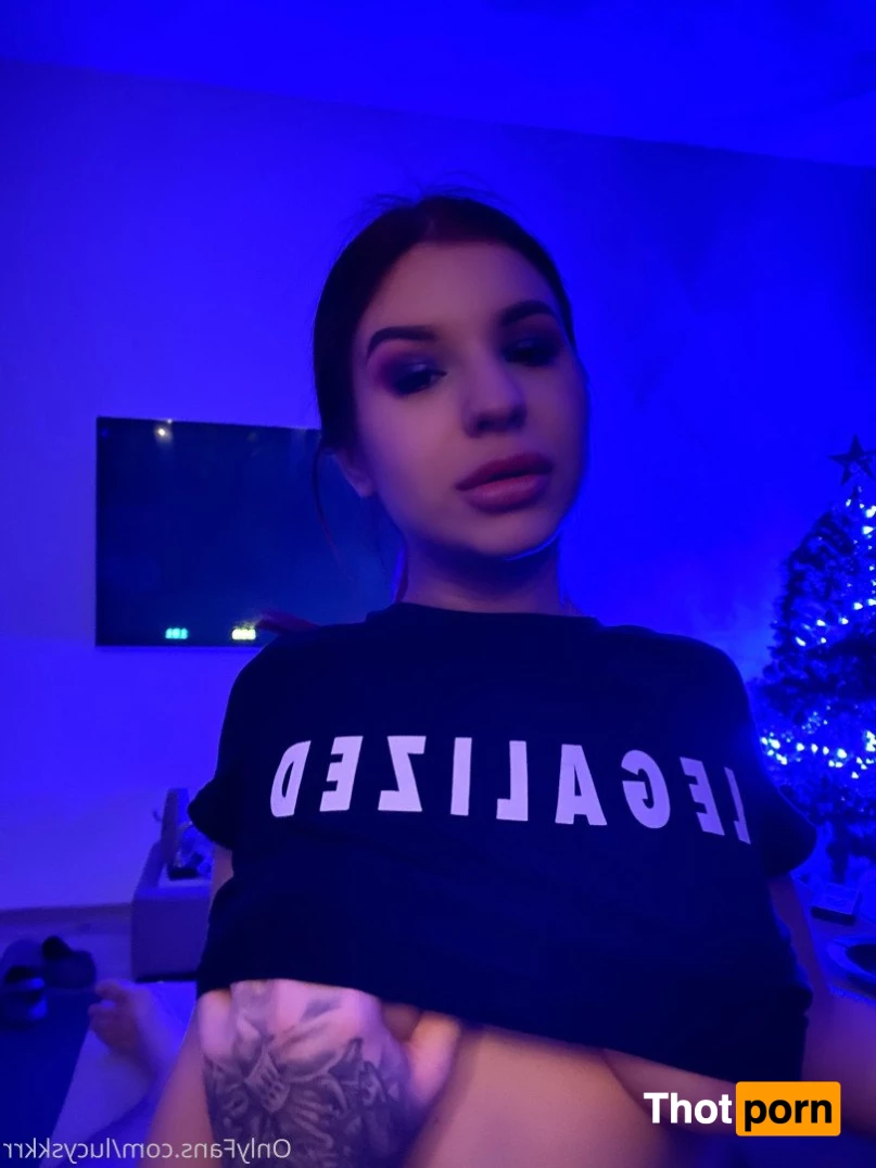 Lucy [ lucyskkrr ] OnlyFans leaked photo 748057 on Thotporn