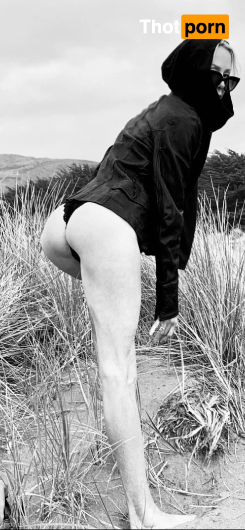 Victoria Lauren 16171553