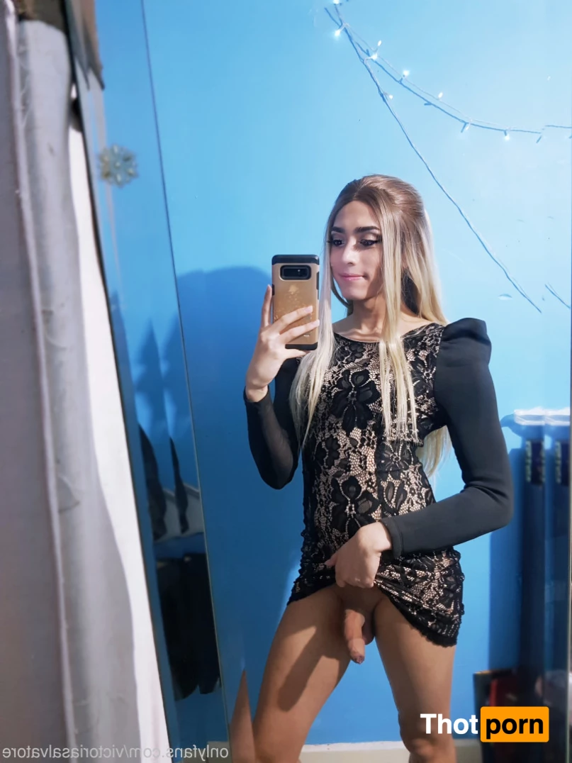 Victoria Salvatore 8047799