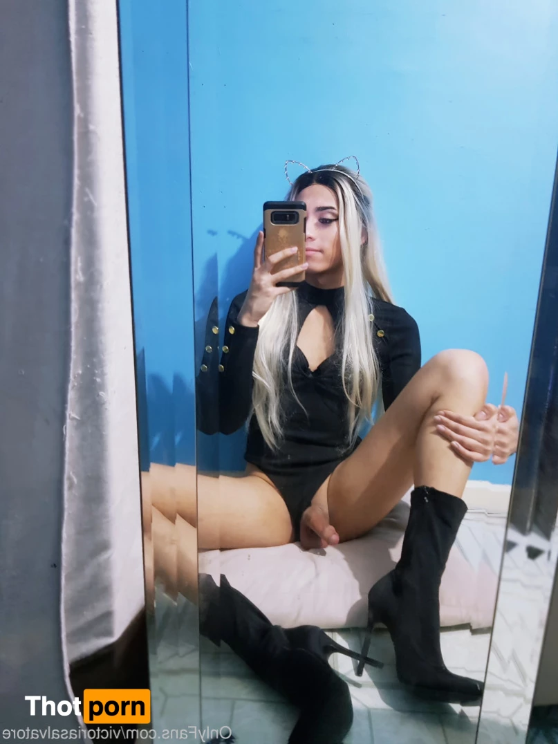 Victoria Salvatore 8048312