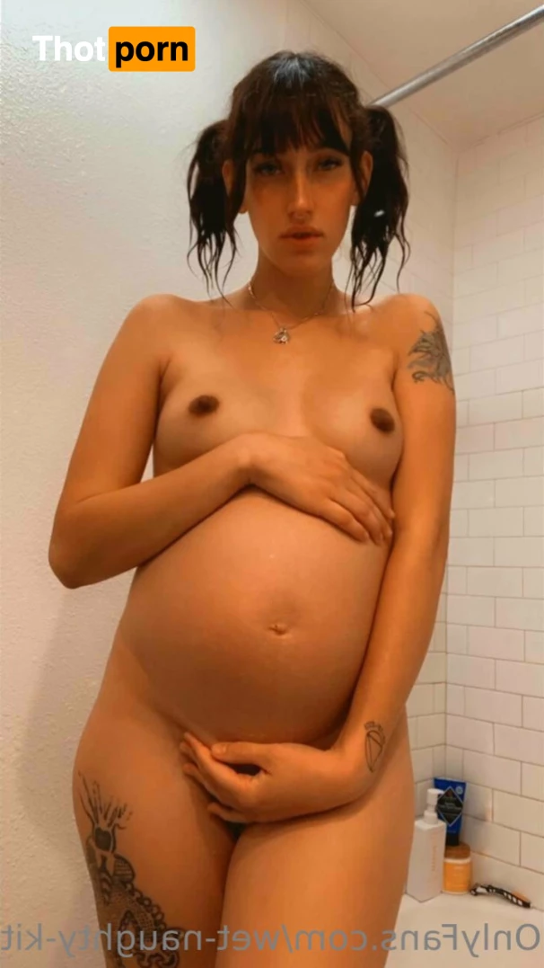 Kitty's Naughty Secret Sex Life 9681421