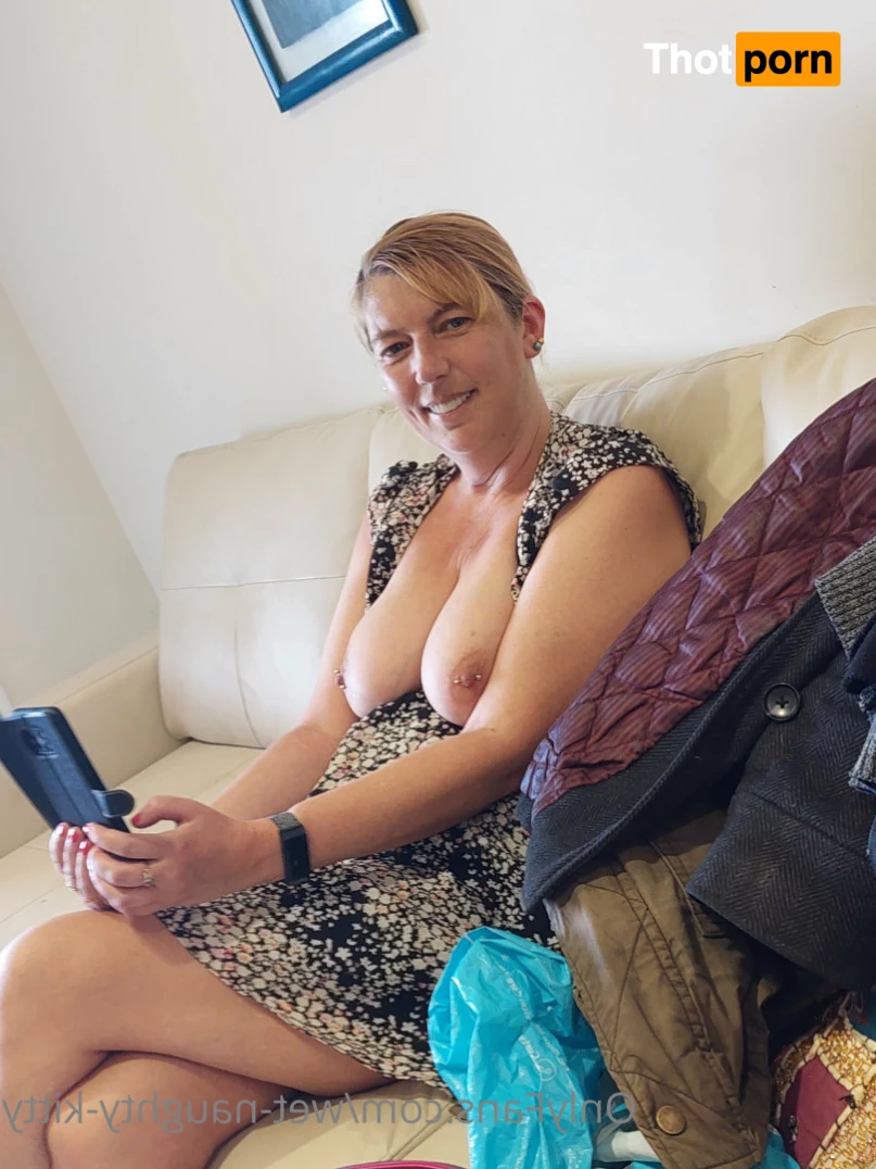 Kitty's Naughty Secret Sex Life 9681430