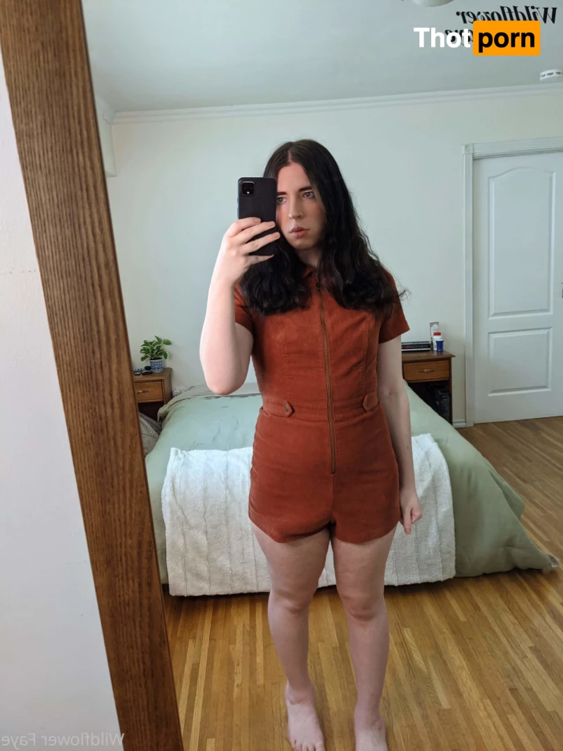 Mistress Wildflower Faye 8018765