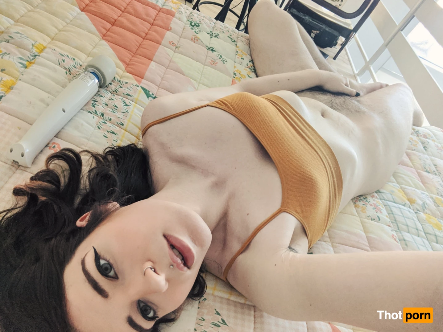 Mistress Wildflower Faye 8018927