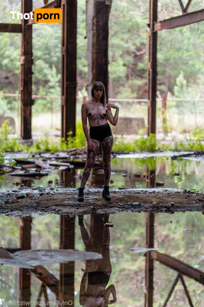 Billie Winter 9884262