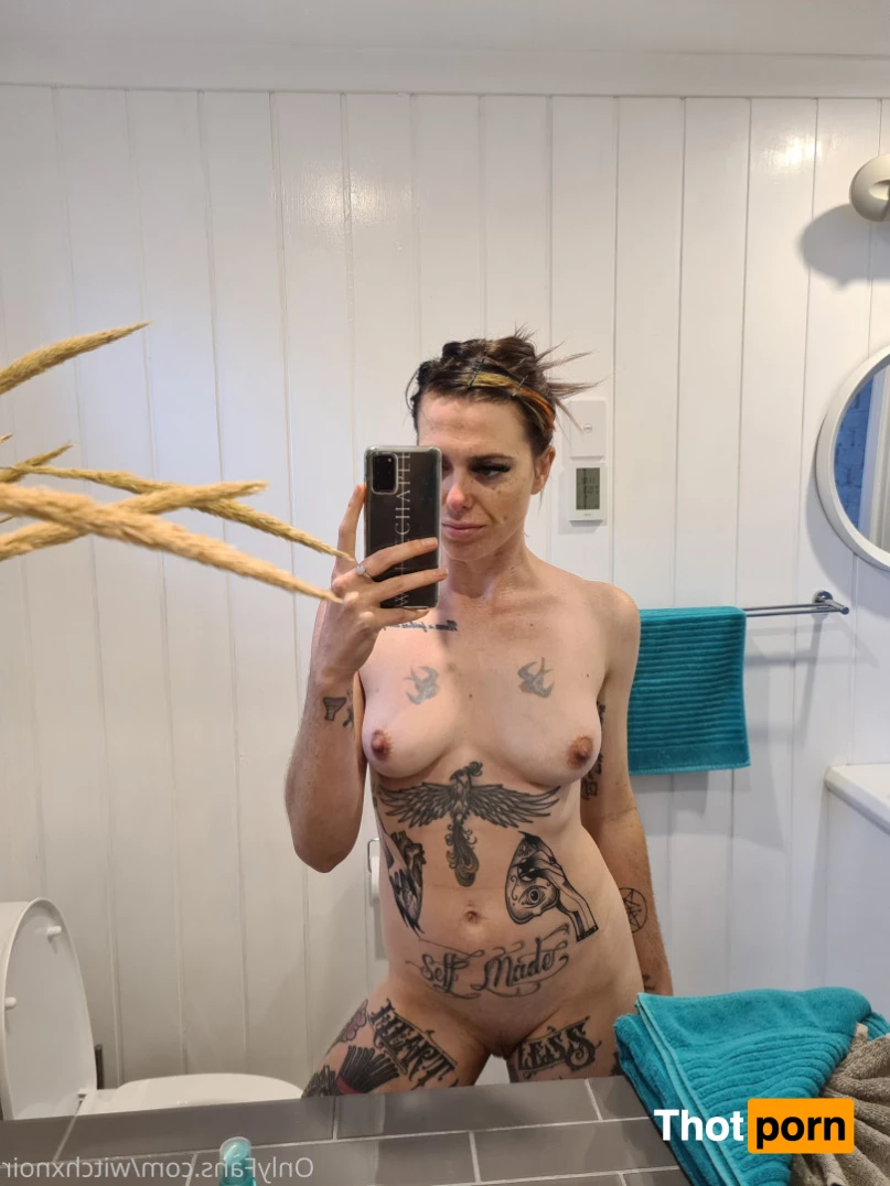 Billie Winter 9884345