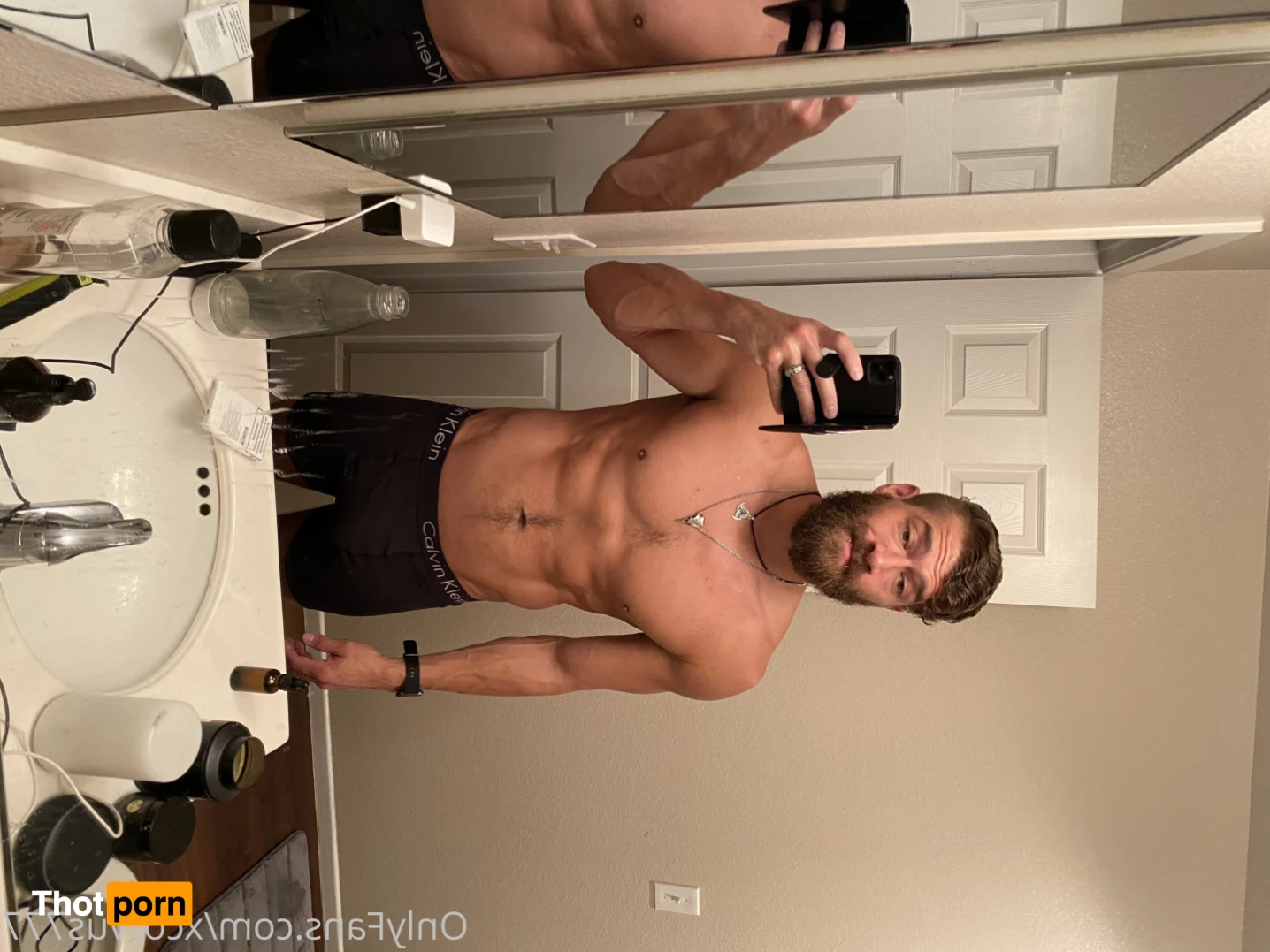 Xander Corvus 15850336