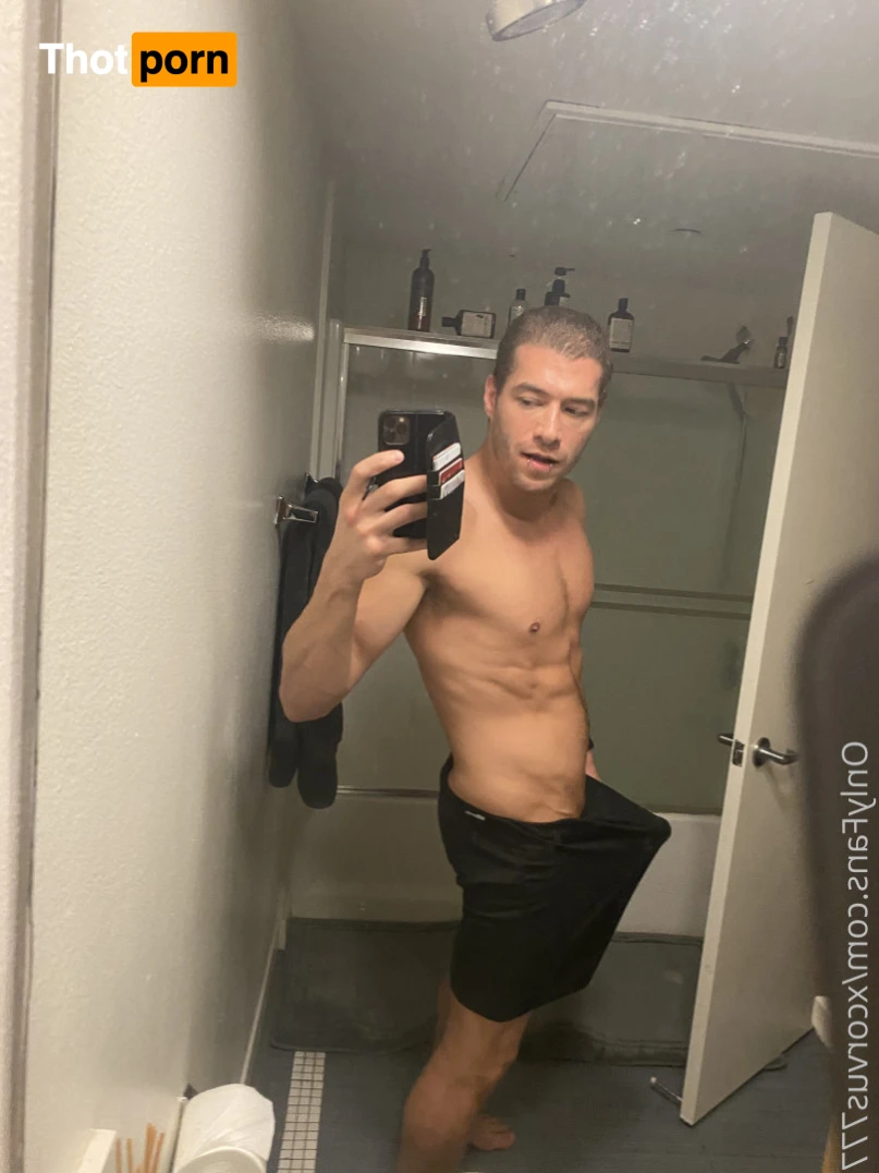 Xander Corvus 15850559