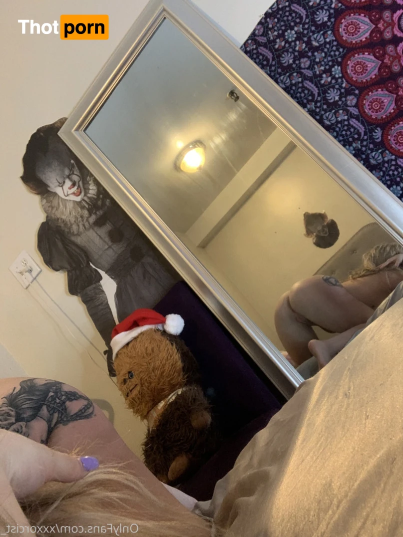 tiffany ray 15740882