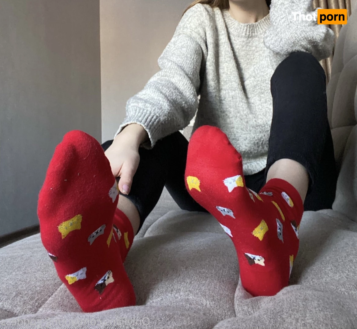 young-goddess 8033307