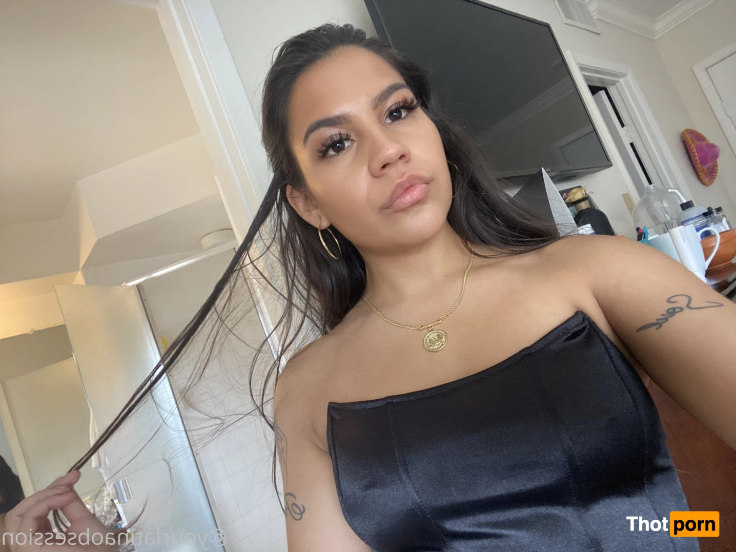 yourlatinaobsession 8020285