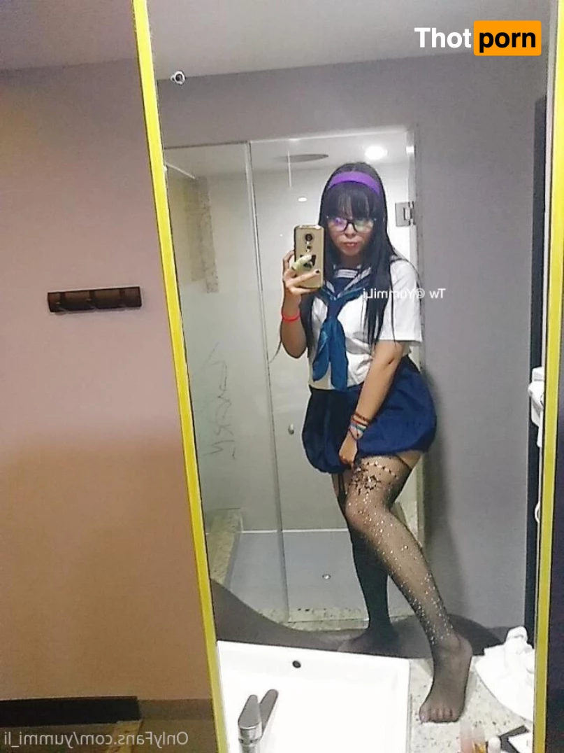 Filipino Babe 10099656