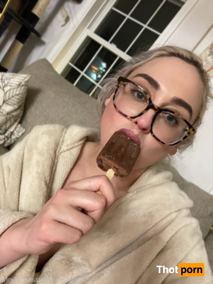 ★ 𝚉𝚊𝚗𝚍𝚛𝚒𝚊 𝙻𝚢𝚗𝚗𝚎 ★ ℂ𝕦𝕞 ℚ𝕦𝕖𝕖𝕟 15670714