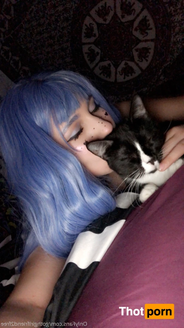 gothgirlfriend2free 8013844