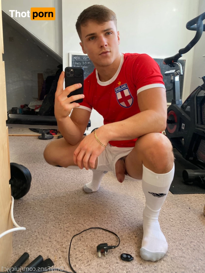 JUICY J🍑 0.25% 8036802