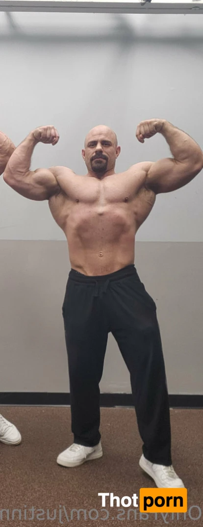 Justin Metrando 15511138