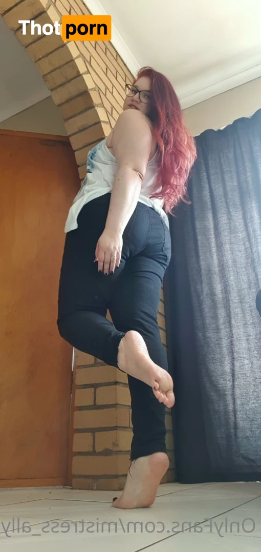 Mistress Ally 8014546