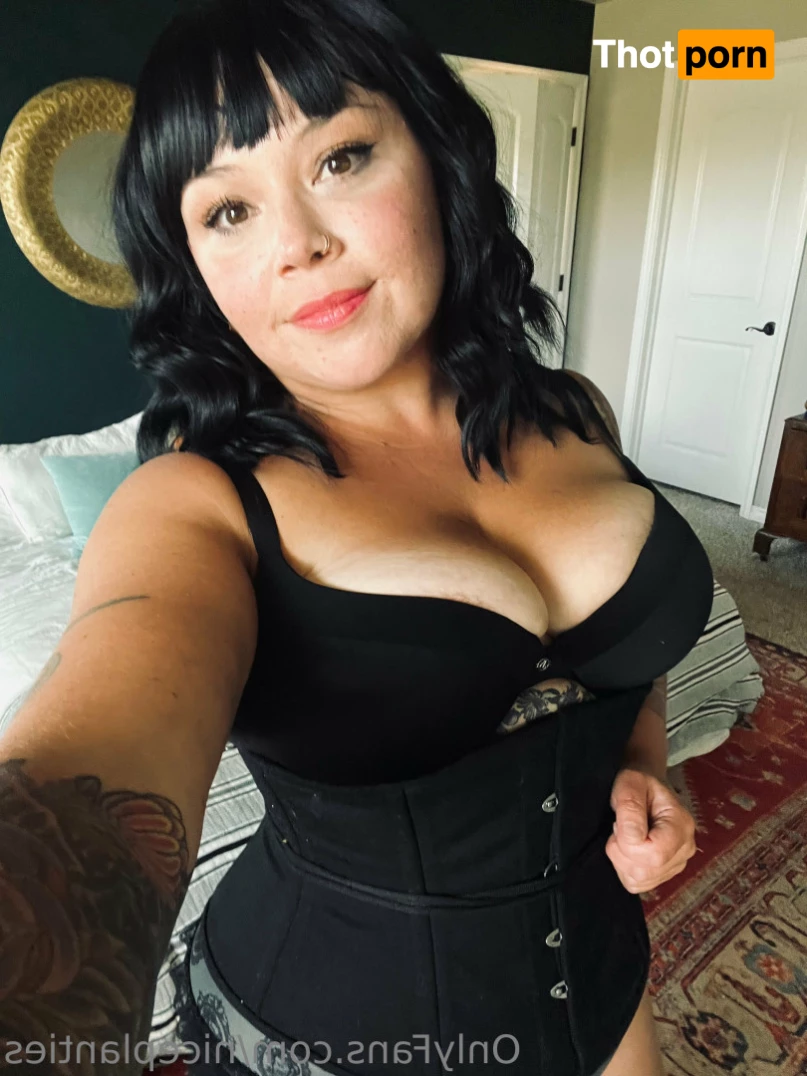 Call Me Miss 8016916