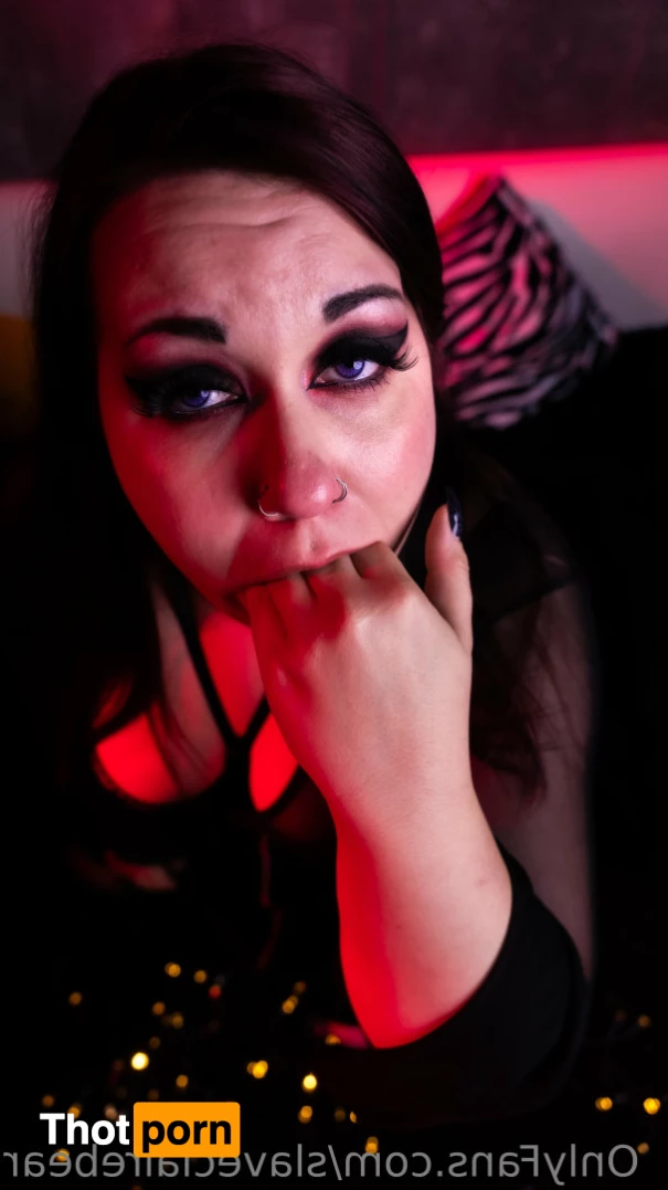 Claire Bear 🖤 8014379