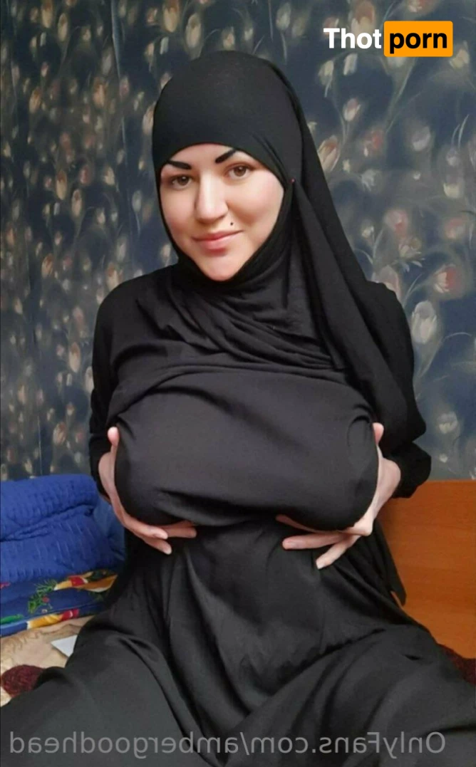 Amber Goodhead 16540631