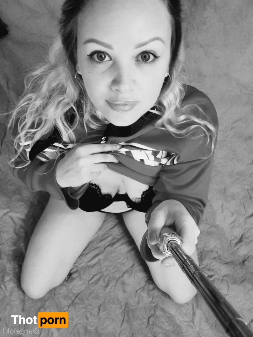 𝓪𝓷𝓷𝓮𝓪💦 15855987