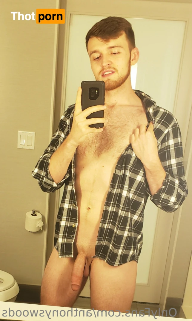 Anthony Woods 14351402