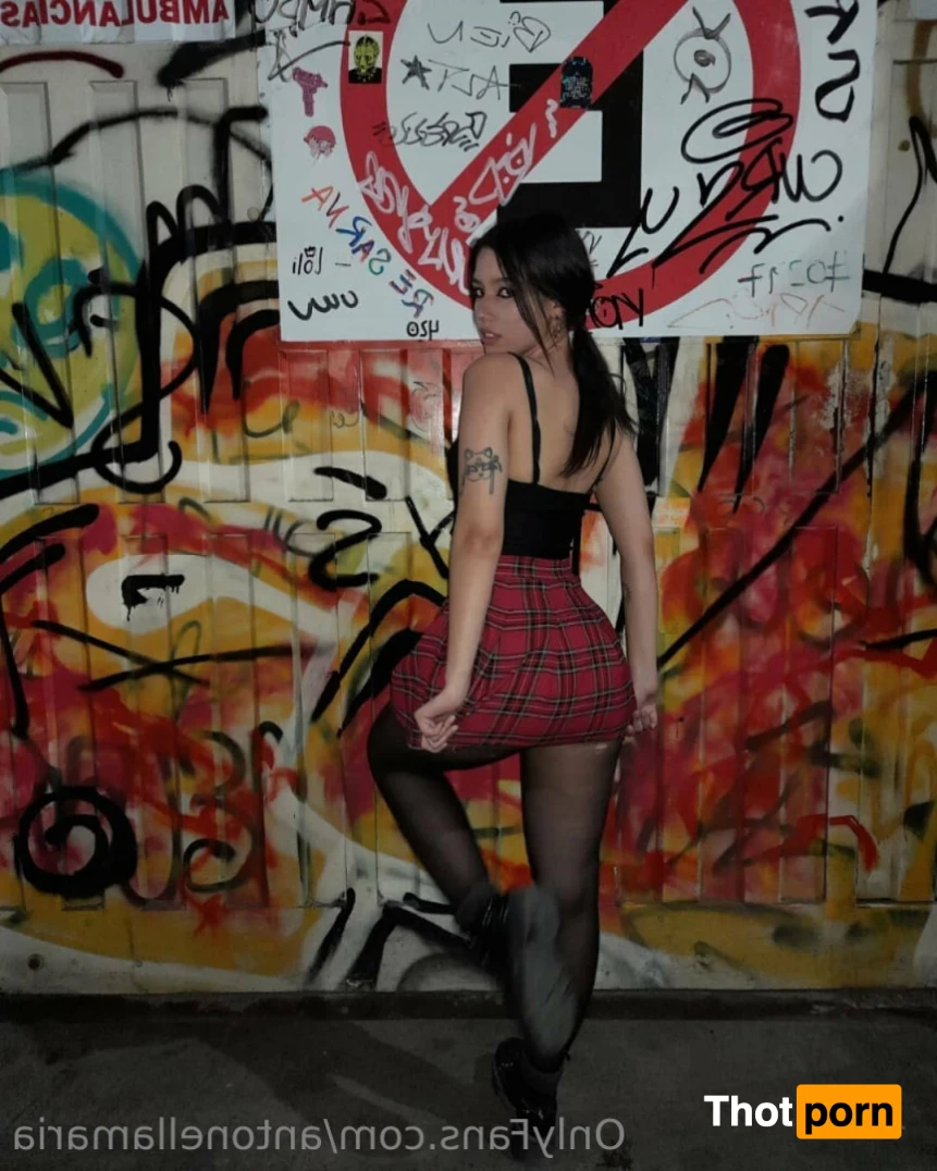 Antonella 🍑 11892065