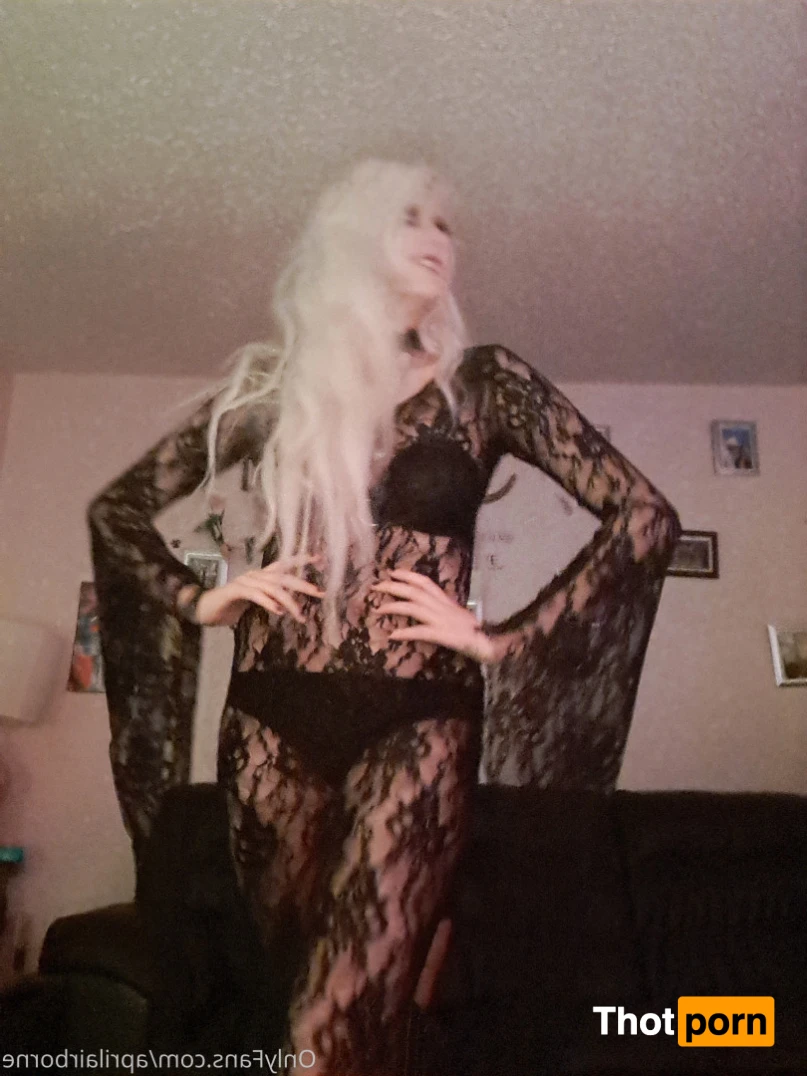 April Airborne 16069439